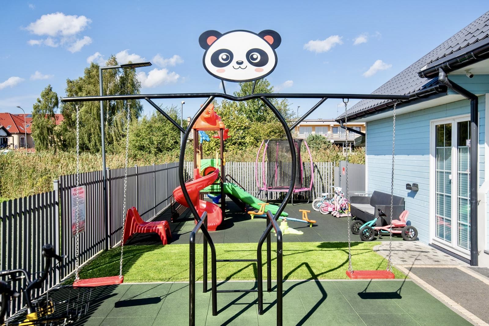 bc3daf99-a957-4f1c-a2a0-025aa5c08128